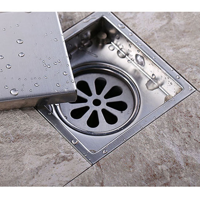 Thoát sàn là phụ kiện phòng tắm giúp ngăn ngừa tình trạng gây tắc nghẽn cống thoát nước 